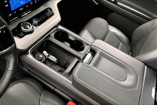 2025 Ford Expedition Active 4x4-Pano Roof-Adaptive Cruise-Htd Seats