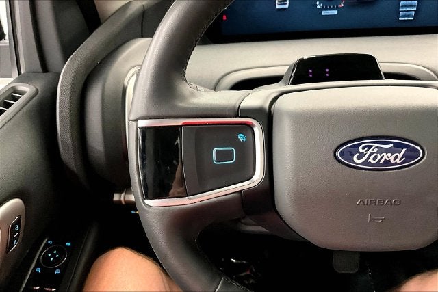 2025 Ford Expedition Active 4x4-Pano Roof-Adaptive Cruise-Htd Seats