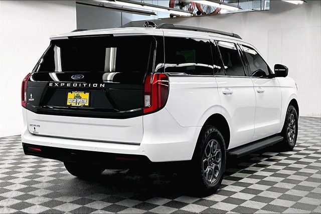 2025 Ford Expedition Active 4x4 - Adaptive Cruise - Blind Spot Detection