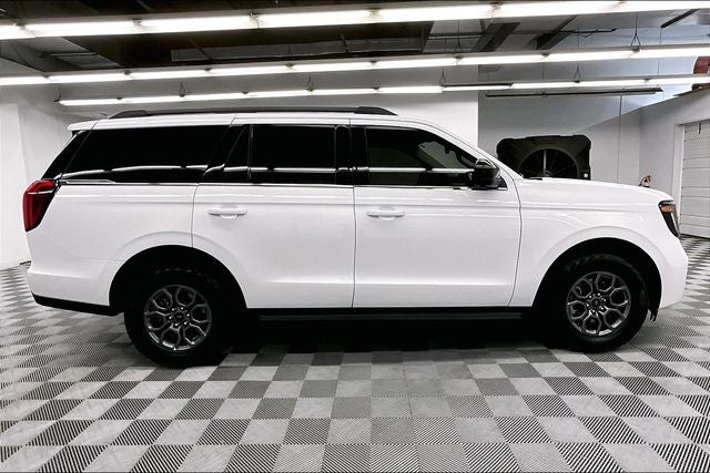 2025 Ford Expedition Active 4x4 - Adaptive Cruise - Blind Spot Detection