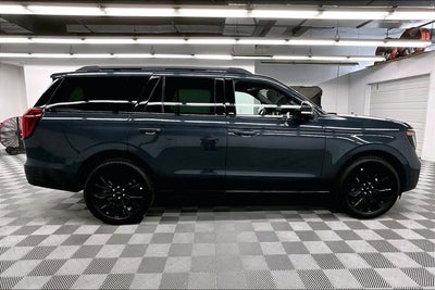 2025 Ford Expedition Platinum 4x4-Pano Roof-Htd/Cooled Leather-22'' Wheels
