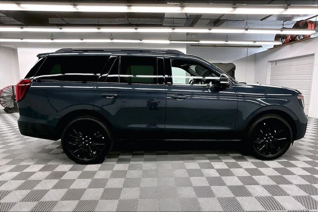 2025 Ford Expedition Platinum 4x4-Pano Roof-Htd/Cooled Leather-22'' Wheels