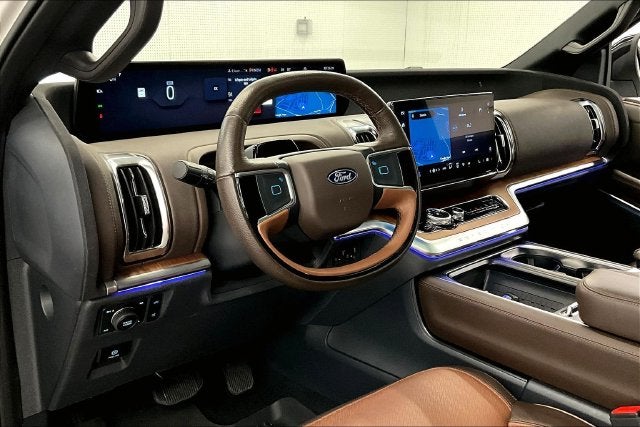 2025 Ford Expedition King Ranch 4x4-Pano Roof-Adaptive Cruise-Htd/Cooled Leather