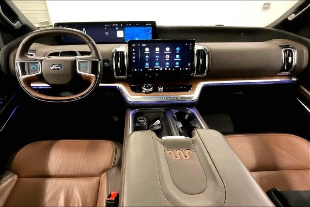 2025 Ford Expedition King Ranch 4x4-Pano Roof-Adaptive Cruise-Htd/Cooled Leather