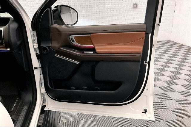 2025 Ford Expedition King Ranch 4x4-Pano Roof-Adaptive Cruise-Htd/Cooled Leather