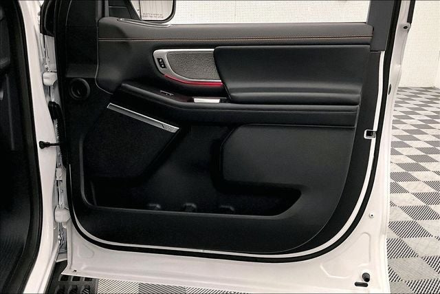 2025 Ford Expedition Tremor 4x4 - Pano Roof - Htd/Cooled Leather