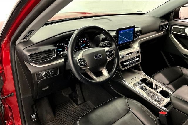 2022 Ford Explorer XLT 4x4 - Pano Roof - Adaptive Cruise - Htd Seats
