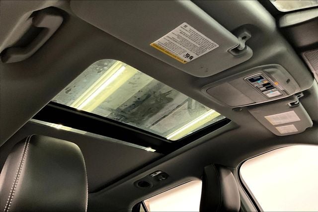 2022 Ford Explorer XLT 4x4 - Pano Roof - Adaptive Cruise - Htd Seats