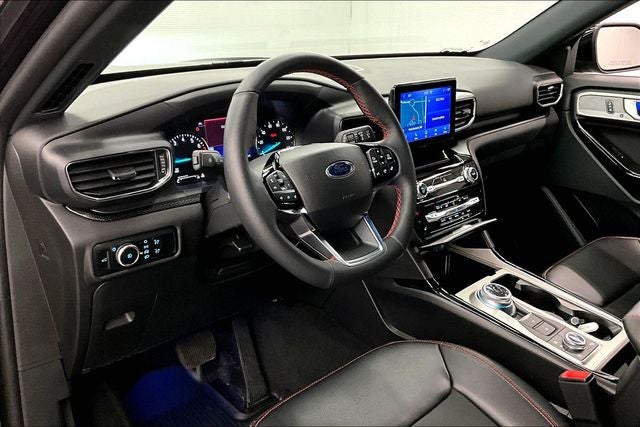 2024 Ford Explorer ST-Line