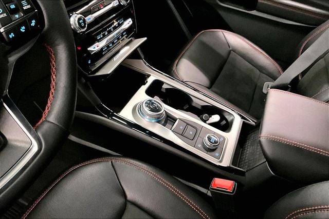 2024 Ford Explorer ST-Line
