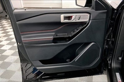 2024 Ford Explorer ST-Line