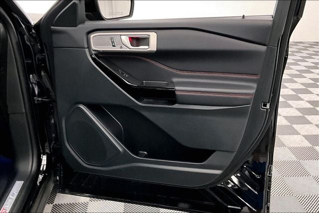 2024 Ford Explorer ST-Line