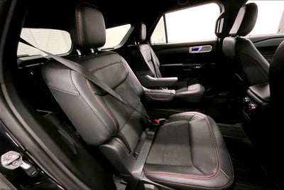 2024 Ford Explorer ST-Line
