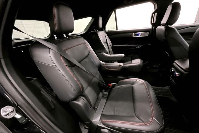 2024 Ford Explorer ST-Line