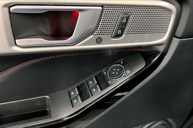 2024 Ford Explorer ST-Line
