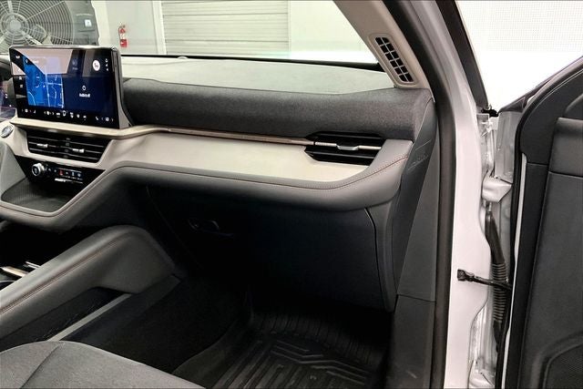 2025 Ford Explorer Active 4x4-Adaptive Cruise-Blind Spot Detection