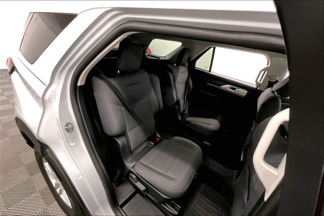 2025 Ford Explorer Active 4x4-Adaptive Cruise-Blind Spot Detection