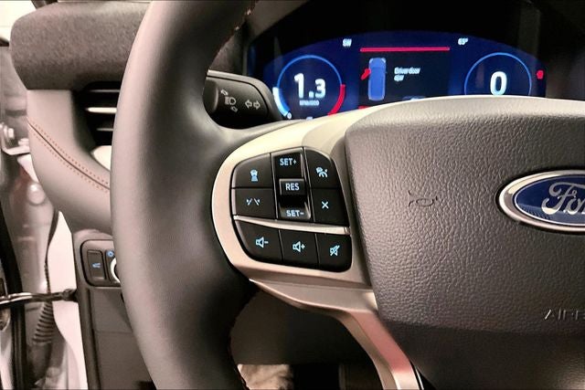 2025 Ford Explorer Active 4x4-Adaptive Cruise-Blind Spot Detection