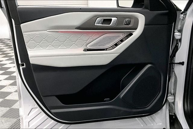 2025 Ford Explorer Platinum 4x4 - Pano Roof - Htd/Cooled Leather - 21'' Wheels