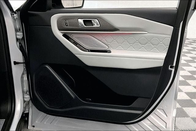 2025 Ford Explorer Platinum 4x4 - Pano Roof - Htd/Cooled Leather - 21'' Wheels