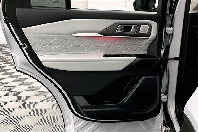 2025 Ford Explorer Platinum 4x4 - Pano Roof - Htd/Cooled Leather - 21'' Wheels