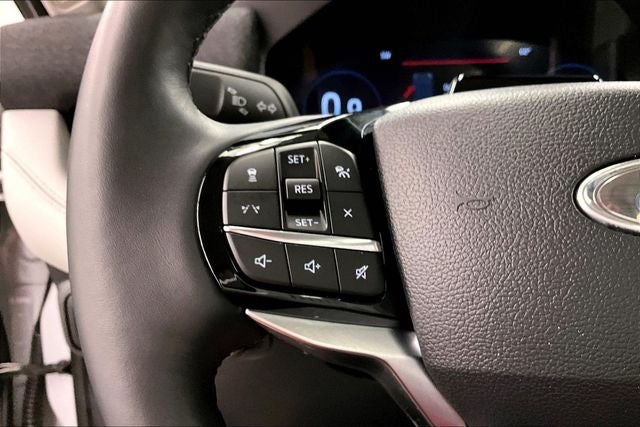 2025 Ford Explorer Platinum 4x4 - Pano Roof - Htd/Cooled Leather - 21'' Wheels