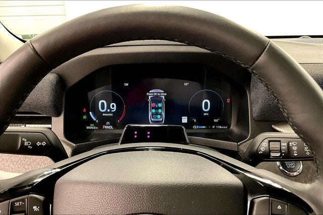 2025 Ford Explorer Platinum 4x4 - Pano Roof - Htd/Cooled Leather - 21'' Wheels