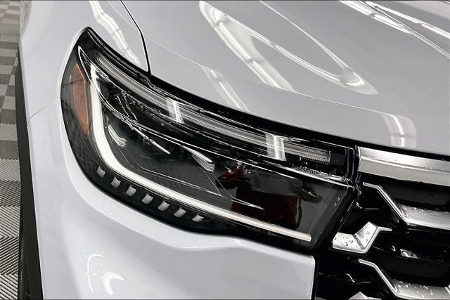 2025 Ford Explorer Platinum 4x4 - Pano Roof - Htd/Cooled Leather - 21'' Wheels