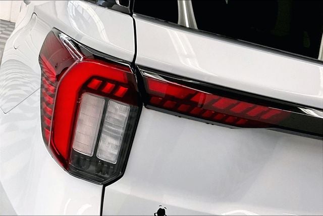 2025 Ford Explorer Platinum 4x4 - Pano Roof - Htd/Cooled Leather - 21'' Wheels