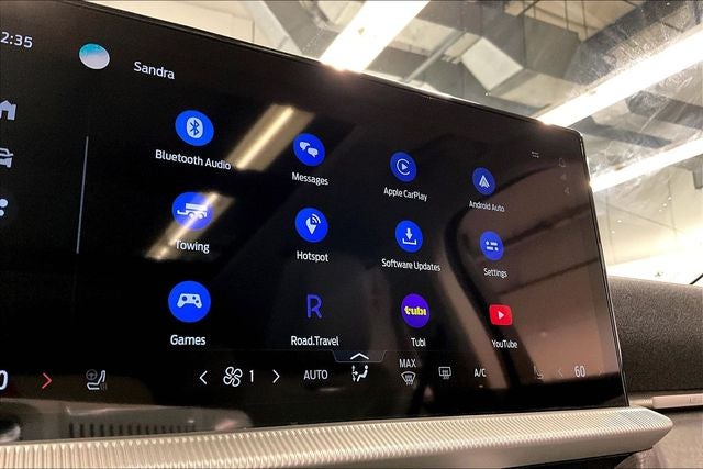 2025 Ford Explorer Platinum 4x4 - Pano Roof - Htd/Cooled Leather - 21'' Wheels