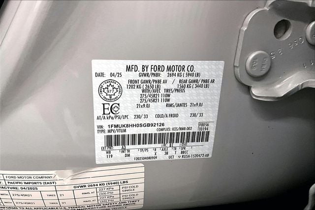 2025 Ford Explorer Platinum 4x4 - Pano Roof - Htd/Cooled Leather - 21'' Wheels