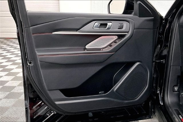 2025 Ford Explorer ST 4X4-Panoramic Roof-Heated/Cooled Seats