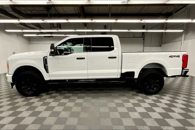 2023 Ford F-250SD XLT 4x4 - Apple CarPlay/Android Auto - 18'' Black Whee