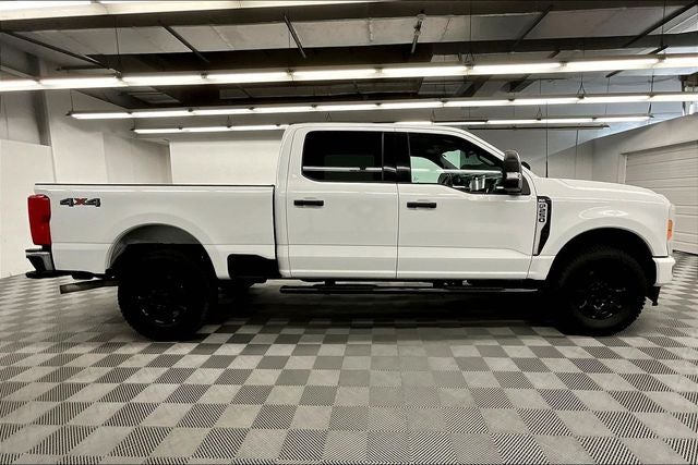 2023 Ford F-250SD XLT 4x4 - Apple CarPlay/Android Auto - 18'' Black Whee