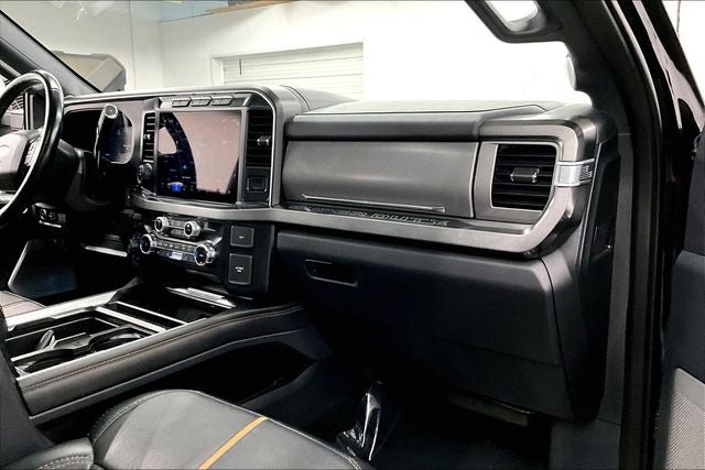 2024 Ford F-250SD Platinum 4x4-Diesel-Pano Roof-Htd/Cooled Massaging Leather