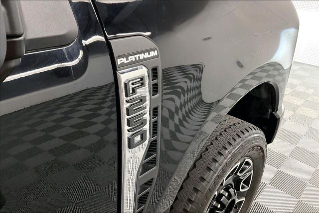 2024 Ford F-250SD Platinum 4x4-Diesel-Pano Roof-Htd/Cooled Massaging Leather
