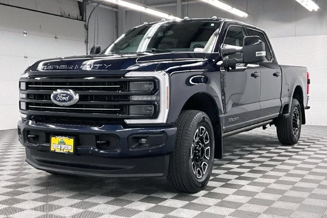 2025 Ford F-250SD Platinum 4X4-Diesel-Heated/Cooled Seats