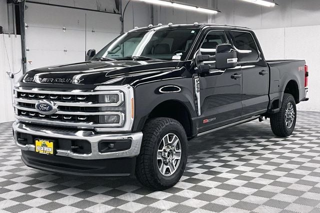 2023 Ford F-250SD Lariat 4x4 - Diesel - Ultimate Pkg - Pano Roof - Htd/Cool
