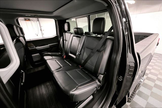 2023 Ford F-250SD Lariat 4x4 - Diesel - Ultimate Pkg - Pano Roof - Htd/Cool