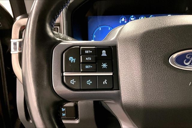 2023 Ford F-250SD Lariat 4x4 - Diesel - Ultimate Pkg - Pano Roof - Htd/Cool