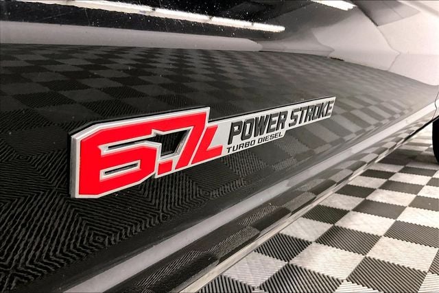 2023 Ford F-250SD Lariat 4x4 - Diesel - Ultimate Pkg - Pano Roof - Htd/Cool