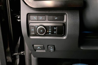 2023 Ford F-250SD Lariat 4x4 - Diesel - Ultimate Pkg - Pano Roof - Htd/Cool