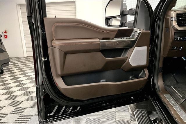 2026 Ford F-250SD King Ranch 4x4 - Diesel - Pano Roof - Htd/Cooled Leather