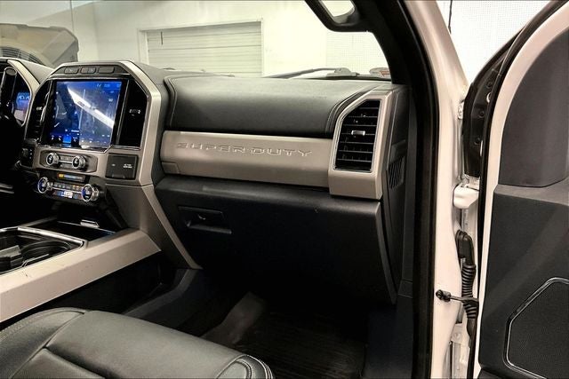 2022 Ford F-350SD Lariat 4x4-Htd/Cooled Leather-Blind Spot Detection