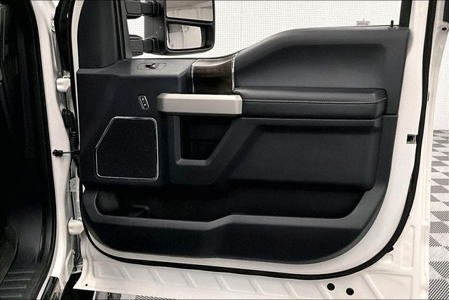 2022 Ford F-350SD Lariat 4x4-Htd/Cooled Leather-Blind Spot Detection