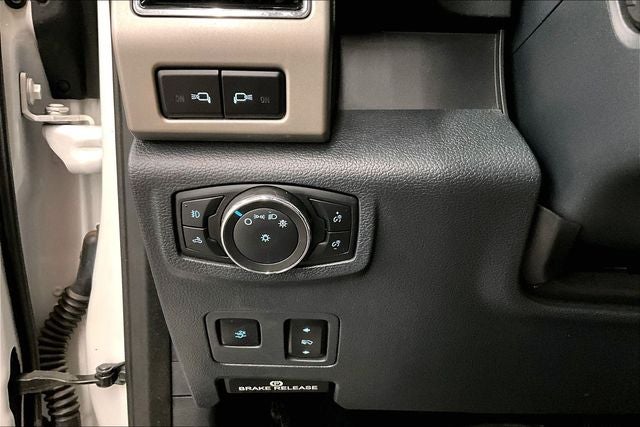 2022 Ford F-350SD Lariat 4x4-Htd/Cooled Leather-Blind Spot Detection