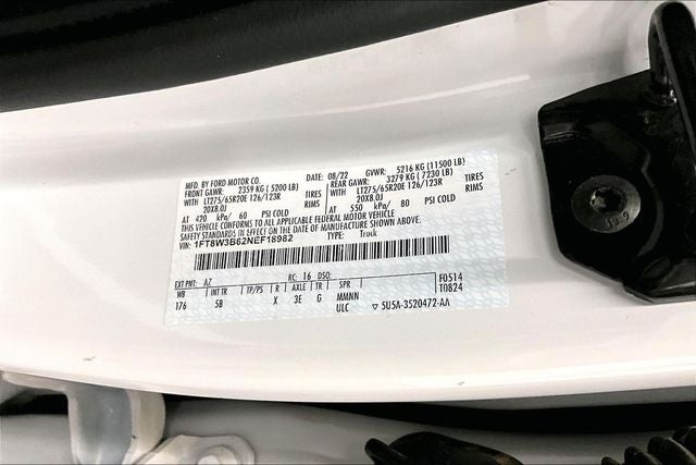 2022 Ford F-350SD Lariat 4x4-Htd/Cooled Leather-Blind Spot Detection