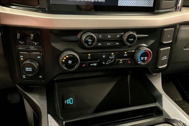 2023 Ford F-350SD XLT 4x4 - Diesel - Pemium Pkg - Sport Appearance Pkg