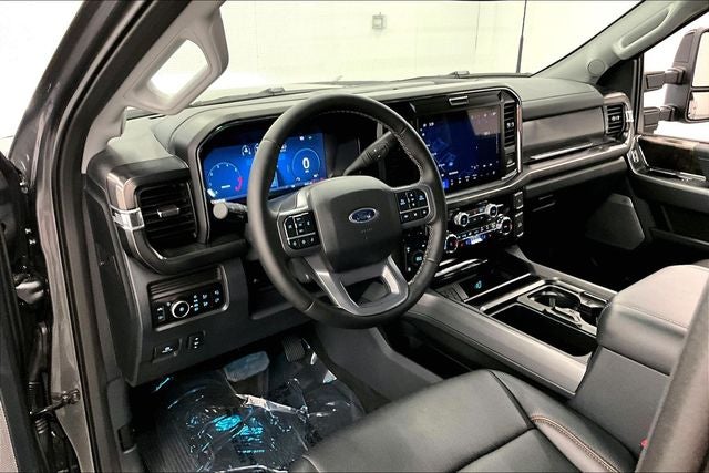 2026 Ford F-350SD Lariat 4x4 - Htd/Cooled Leather - Blind Spot Detection