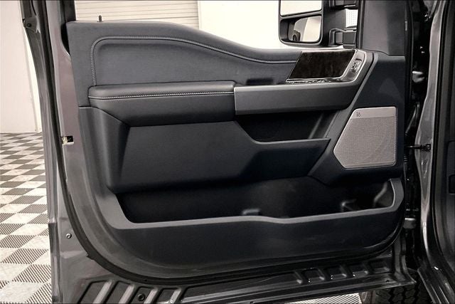 2026 Ford F-350SD Lariat 4x4 - Htd/Cooled Leather - Blind Spot Detection